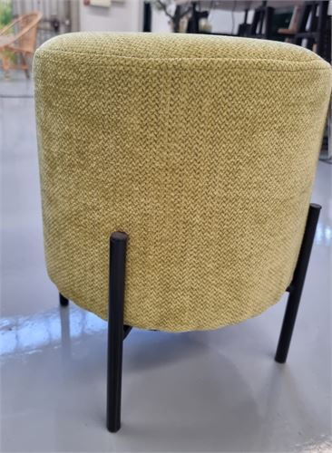 P070276968 PUFF 35X42CM