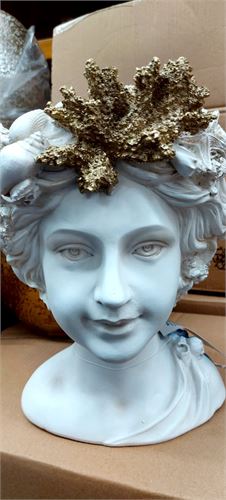 MC-182444 FLOREIRO RESINA 23X22,5X31 MULHER BRANCO