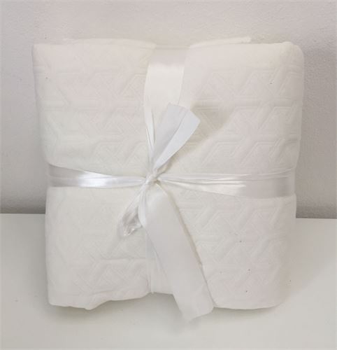 49325 MANTA 97%POLIESTER 3%SPANDEX 130X150CM